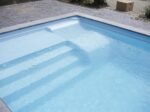 Piscine coque Byzance 10 : 10.20 x 4.20 x 1.50m + ECO pièces à sceller sans filtration – Image 4