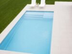 Piscine coque Byzance 10 : 10.20 x 4.20 x 1.50m + ECO pièces à sceller sans filtration