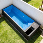 Piscine hors sol de grande taille (40 pieds/20 pieds) en WPC de style familial de haute qualité, piscine extérieure préfabriquée en fibre de verre – Image 2