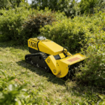 La tondeuse polyvalente 850M est adaptée aux zones montagneuses et forestières et peut couper des branches de 10 centimètres. – Image 4
