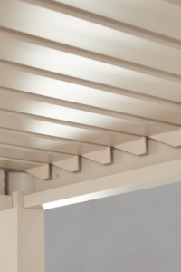 Pergola Bioclimatique En Aluminium Avec Lames Druvia Sklum Tapioca – Image 7