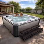 Spa American Spas Premium en acrylique pour 7 personnes avec banquette, 40 jets, ozonateur et réchauffeur de 5,5 kW