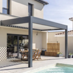 Pergola Bioclimatique Aluminium H2 Adossée Lames Orientables Parallèles Électrique (Moteur Vérin Télécommande) Sur Mesure À Chaque Poteau (Recommandé